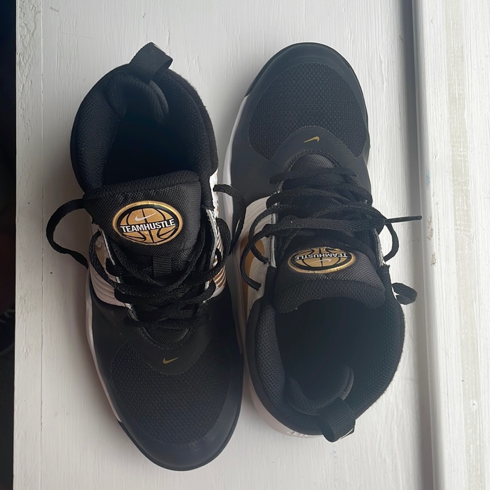 Nike Teamhustle basketball shoes worn for half a season